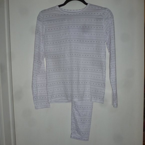 32 DEGREES Teen's Heat Base Layer Set White Snowflake Pijama Sz XL( kids) - Picture 1 of 8